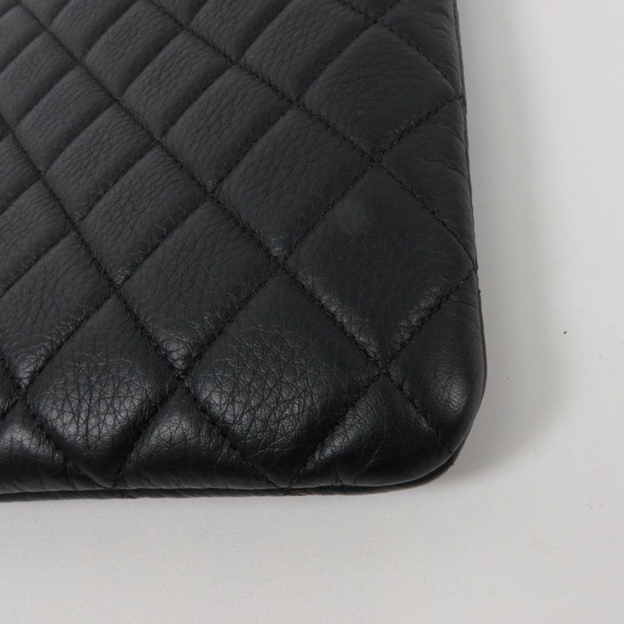 CHANEL 牛皮皮革Archi Chic O-Case Clutch手拿包-12