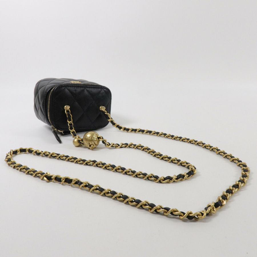 CHANEL 羊皮皮革Mini Vanity Case With Gold Ball鏈帶肩背袋-9