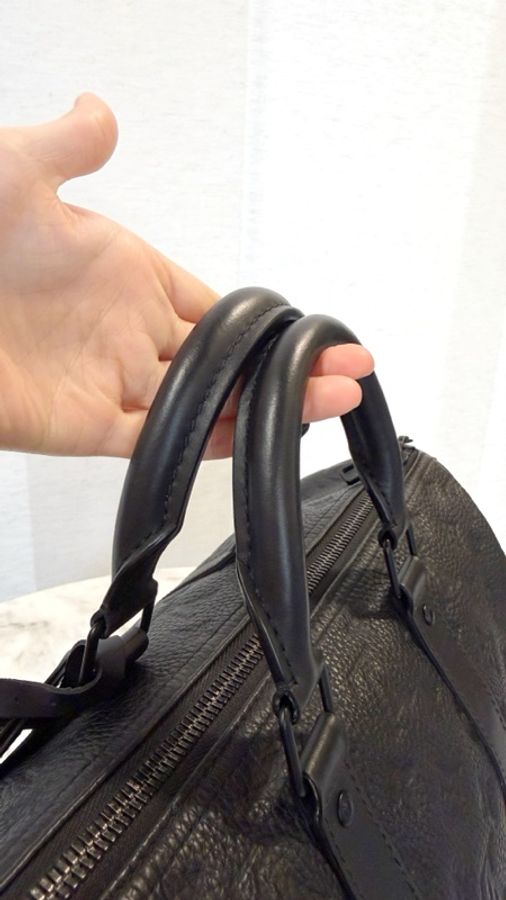 LV 黑牛皮壓紋Keepall 35手提斜背波士頓包M22765-5