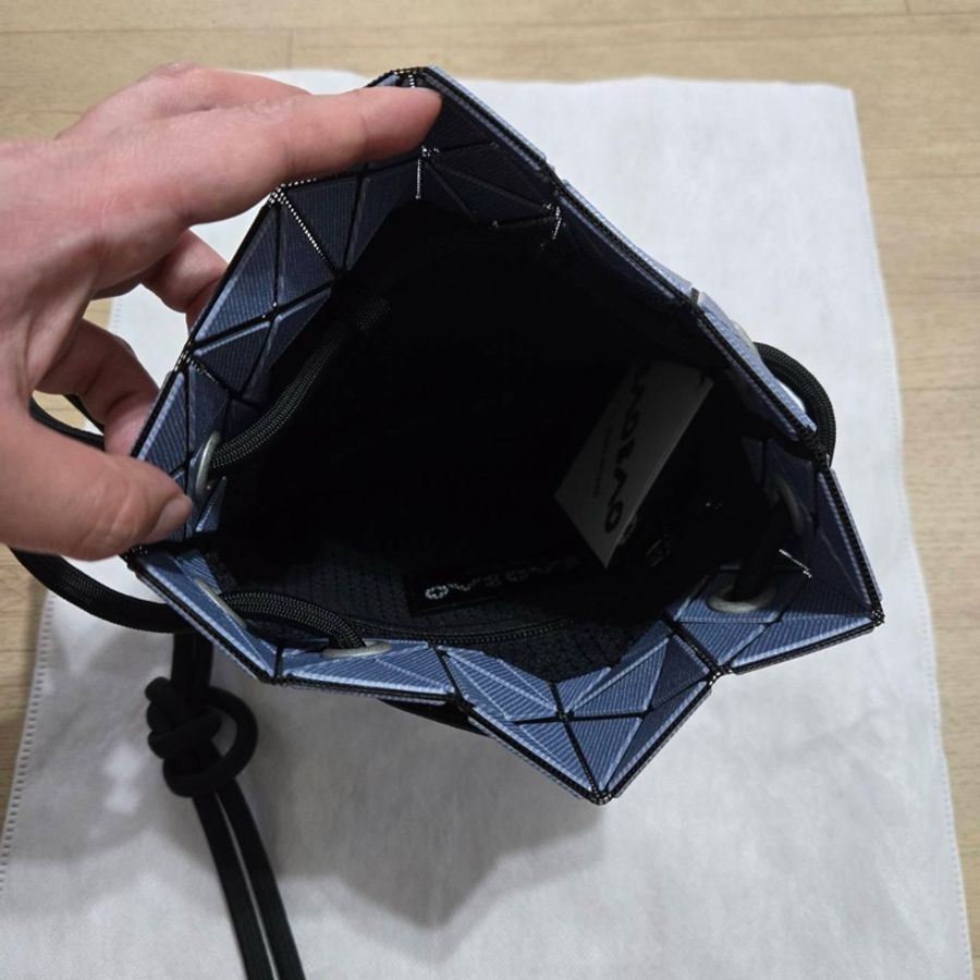 Issey Miyake 三宅一生 BaoBao 藍色牛仔水桶包-2