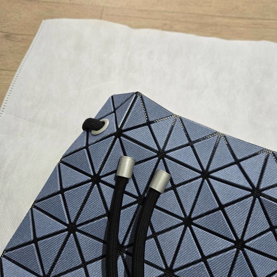 Issey Miyake 三宅一生 BaoBao 藍色牛仔水桶包-4