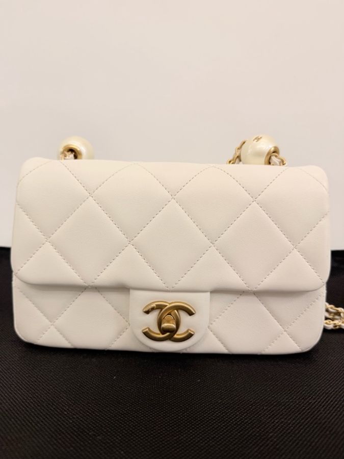 Chanel cf大mini 白羊皮金釦珍珠調節肩斜背包-7