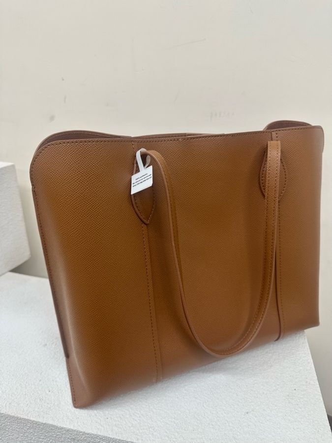 全新閑置 Furla 字母Logo標誌 皮革 托特包Tote包購物袋手提包 乾邑白蘭地 托特包-2