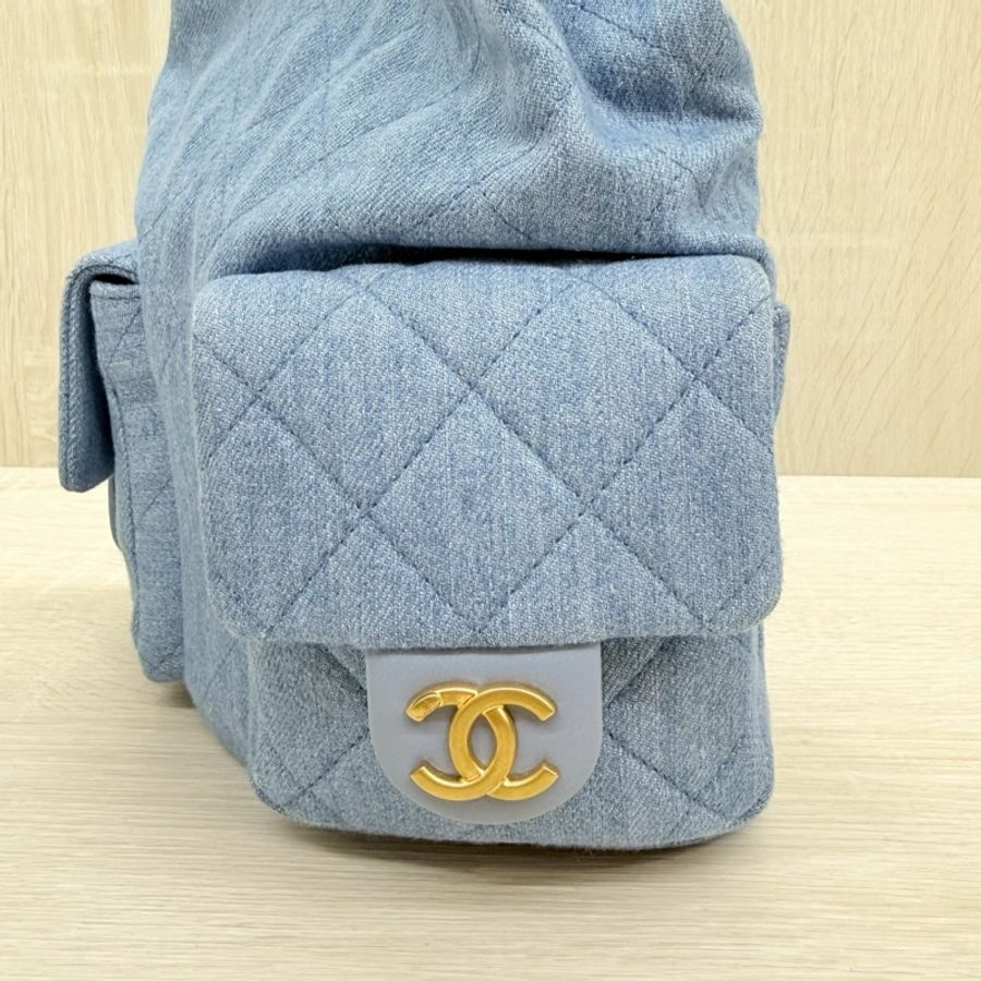 CHANEL超好搭配🩵水藍牛仔雙口袋後背包AS5310-13