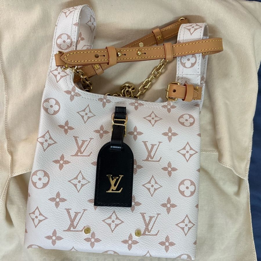 日本限定色Louis Vuitton Atlantis BB-5