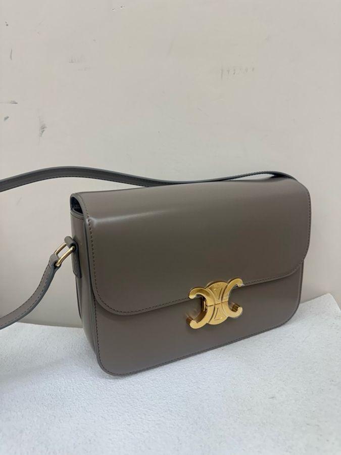 閑置 Celine Triomphe 經典金屬徽標 牛皮 手提包斜挎包單肩包 象灰色-0