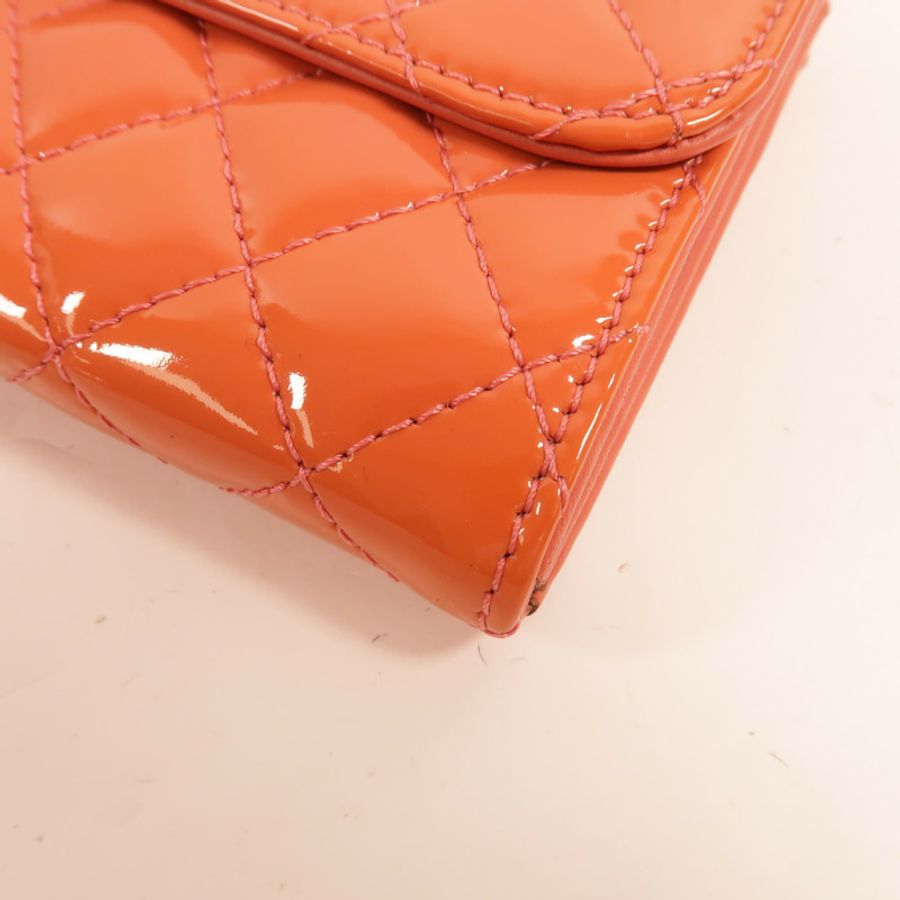 CHANEL 漆皮皮革Wallet On Chain肩背袋-11
