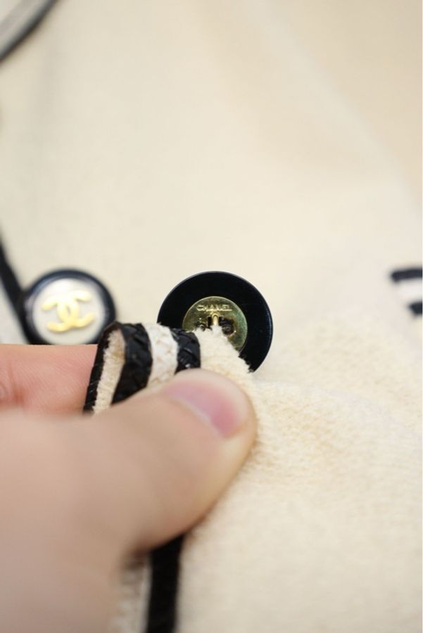 Chanel 95年芭比系列秀款黑白四口袋外套FR40-11