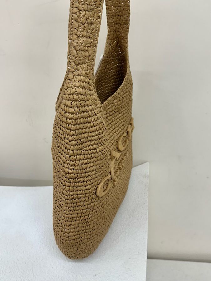 全新Coach Brooklyn 28 草編包 磁性扣合字母浮雕編織設計 單肩包 小號 small 稻草色-1