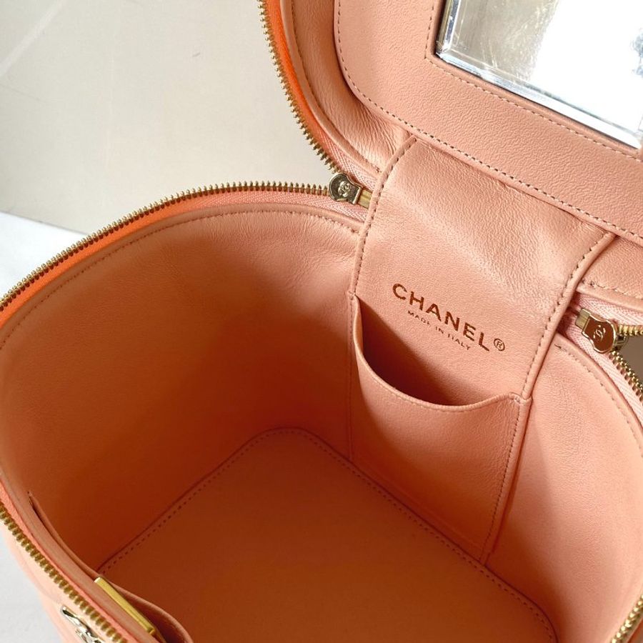 CHANEL 粉色 羊皮 金鍊 直式 手提 斜背 化妝箱 AS2362-3