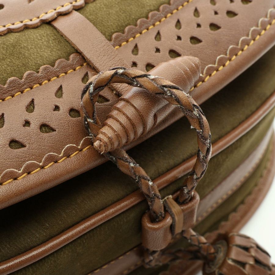 LOEWE Seville 系列 Anagram 斜背單肩包,麂皮材質,卡其色,二手-11