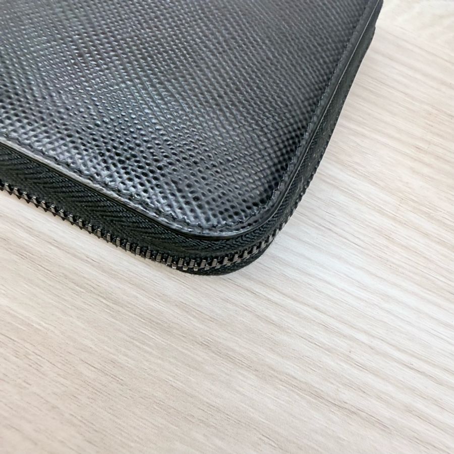 prada黑防刮牛皮ㄇ拉長夾-14