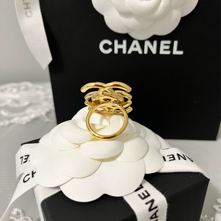 CHANEL 香奈兒《全新》26A Jennie同款雙C重疊戒指|52號|金色Logo|全新全配|專櫃正品-26