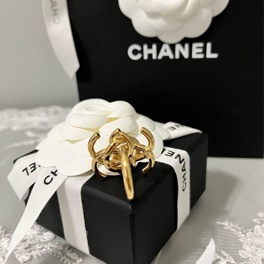 CHANEL 香奈兒《全新》26A Jennie同款雙C重疊戒指|52號|金色Logo|全新全配|專櫃正品-27