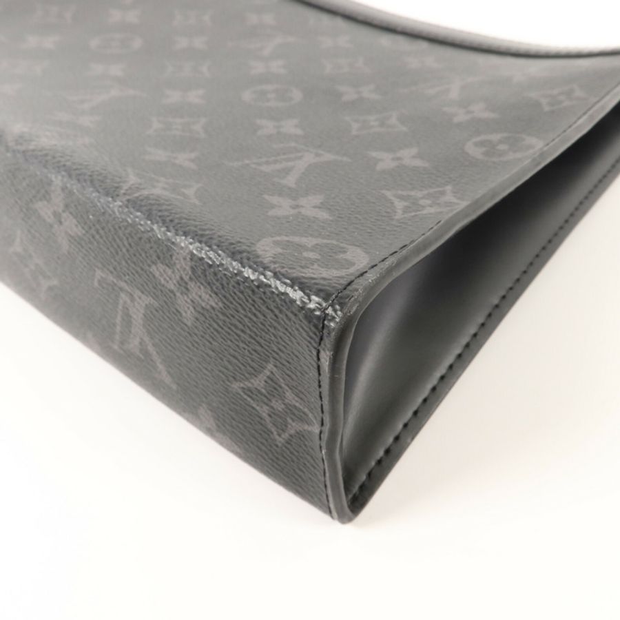 LOUIS VUITTON Monogram Eclipse Pochette Voyage MM銀扣手拿包-9