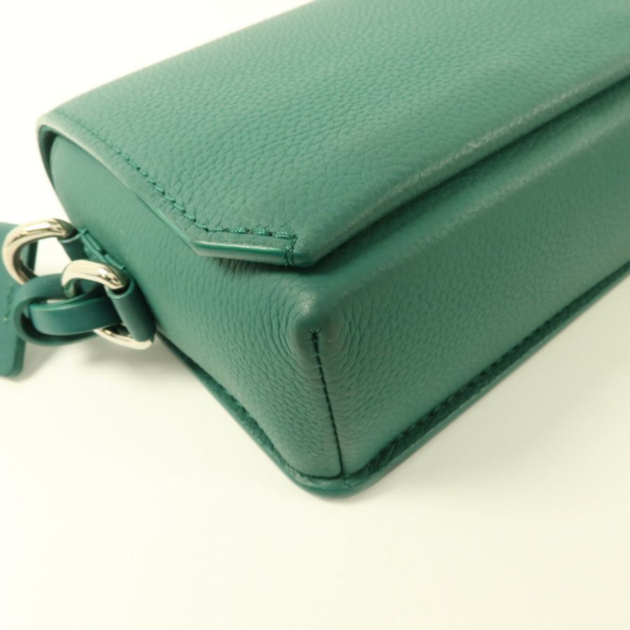 LOUIS VUITTON Taurillon Fastline Messenger Mini Aerogram Collection肩背袋-11