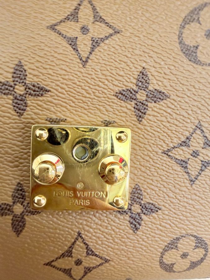 LV雙色原花金釦pochette métis 肩背、後背包-6