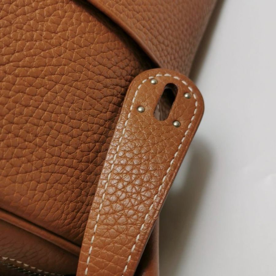 Hermes Lindy30旋扣單肩包Clemence(TC)牛皮銀扣37金棕框R刻-16