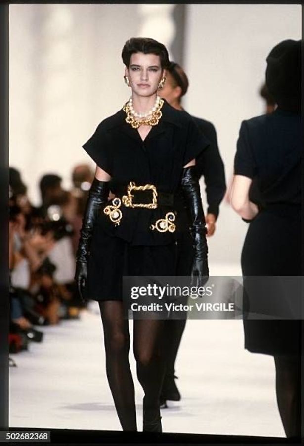 Chanel 90年秀款黑金珍珠腰带-4