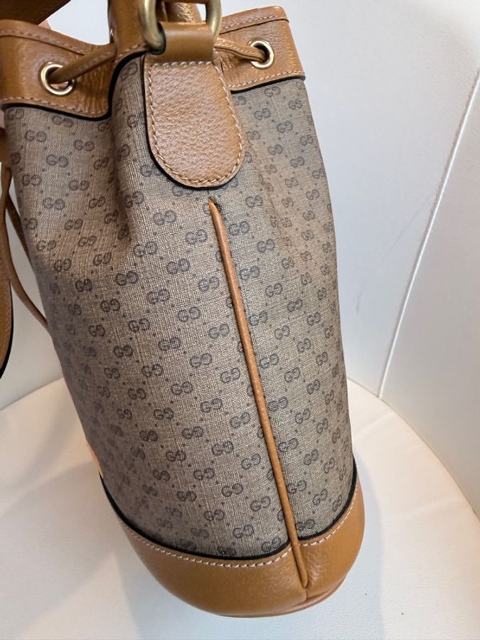 Gucci✨Disney迪士尼米奇老花水桶包斜背包-4