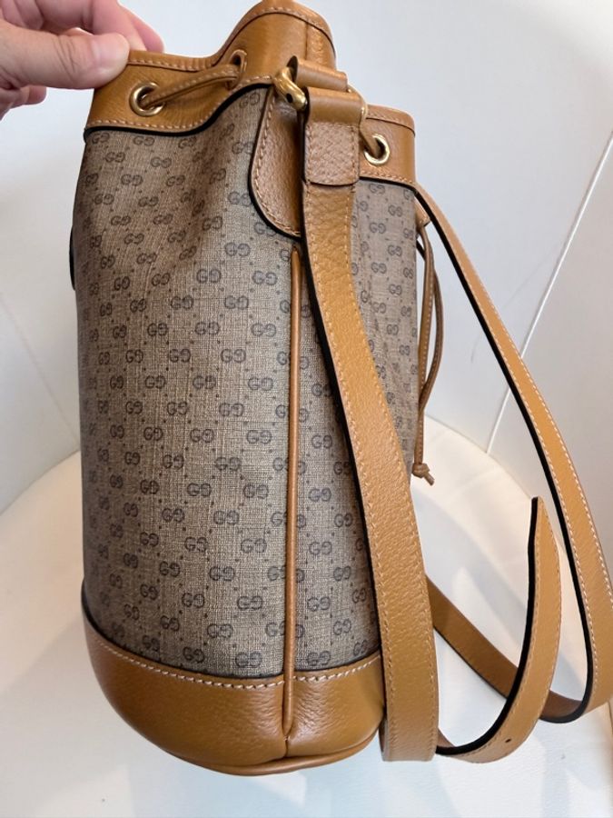 Gucci✨Disney迪士尼米奇老花水桶包斜背包-7