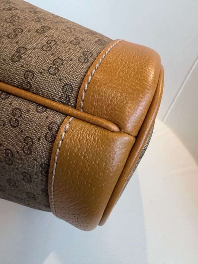 Gucci✨Disney迪士尼米奇老花水桶包斜背包-12