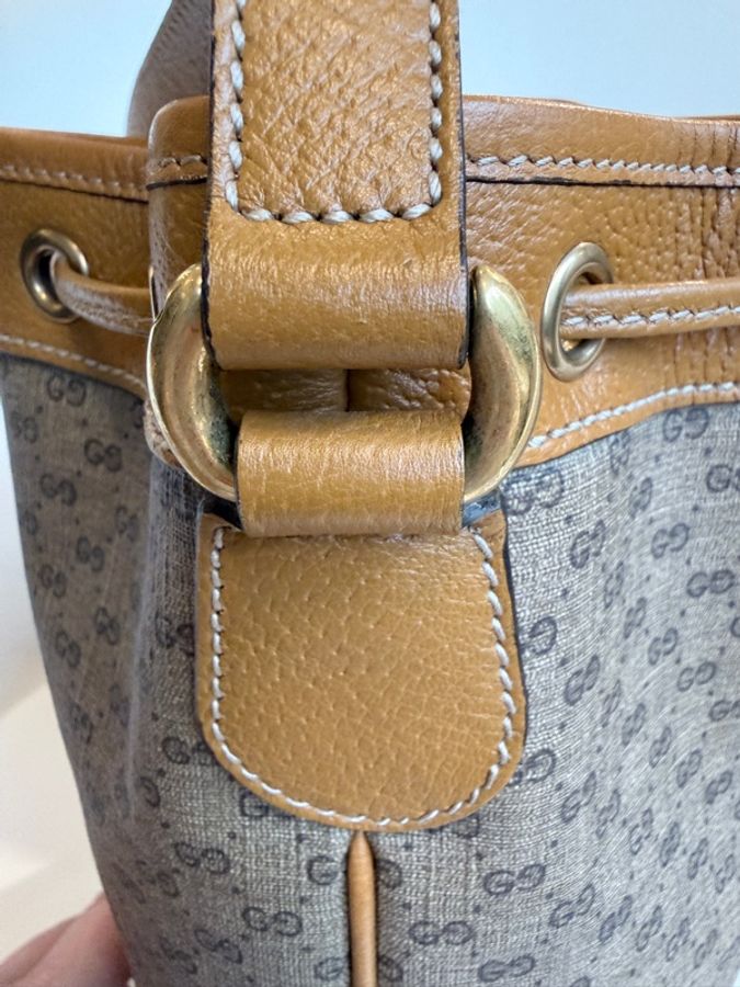 Gucci✨Disney迪士尼米奇老花水桶包斜背包-19