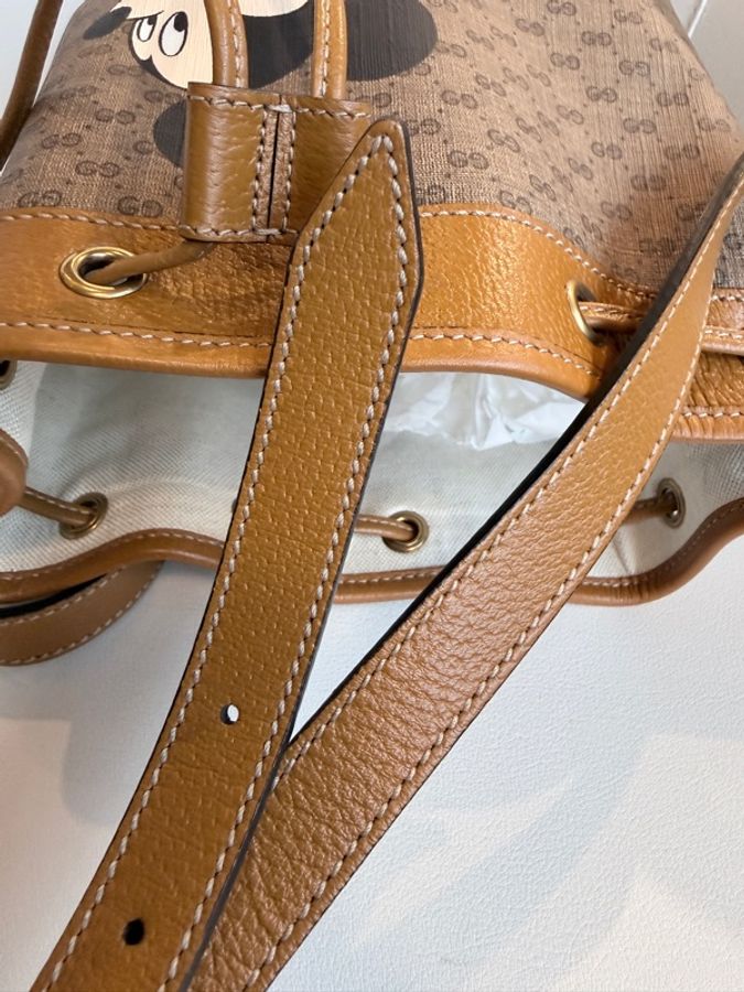 Gucci✨Disney迪士尼米奇老花水桶包斜背包-27