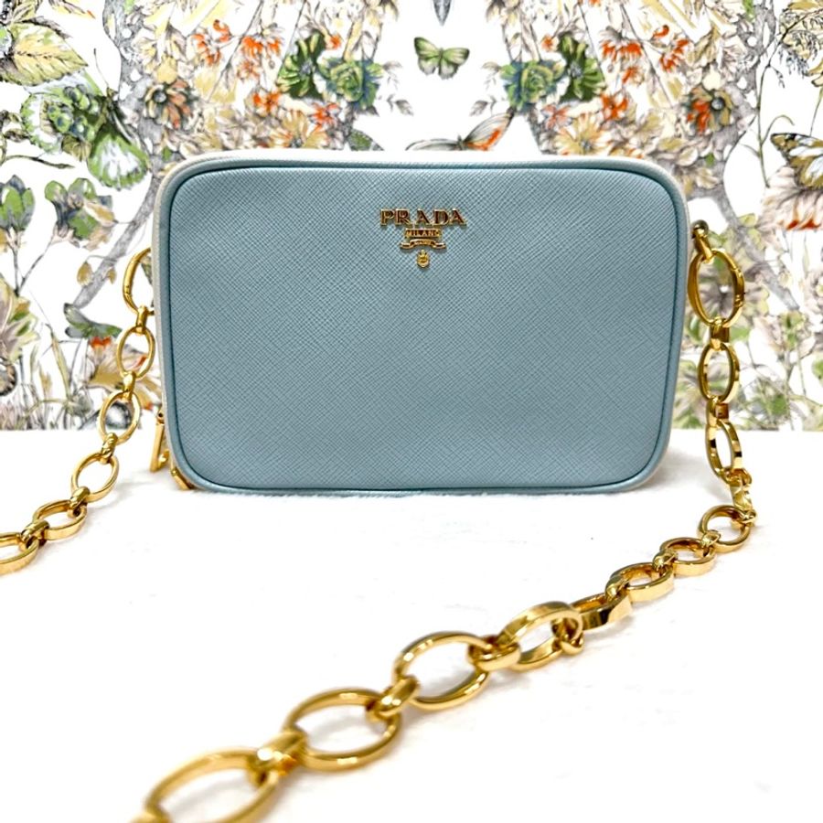 PRADA SAFFIANO 霧霾藍 WOC 金鏈 相機包-1
