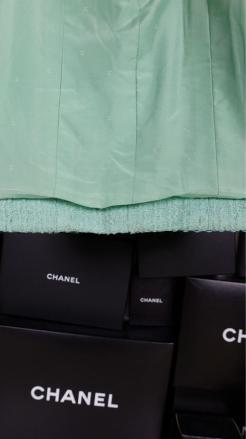 Chanel1994年走秀款薄荷电话线绿粗花呢半裙-12