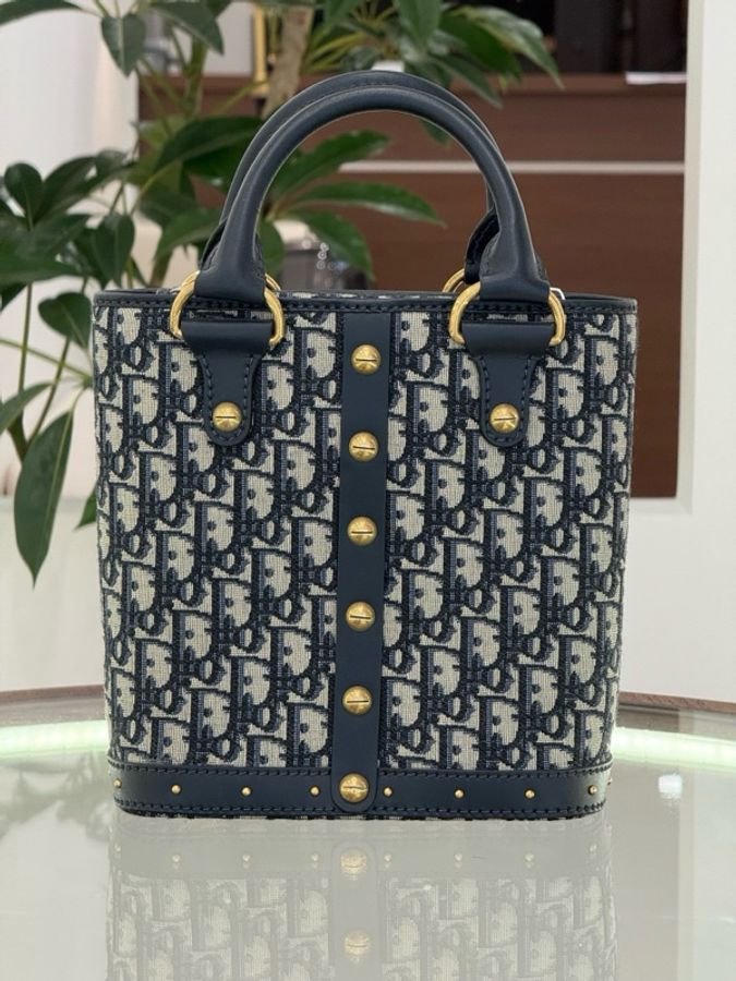 Dior迪奧Avenue牛仔藍刺繡帆布水桶包肩背包 尺寸22*9*22-1