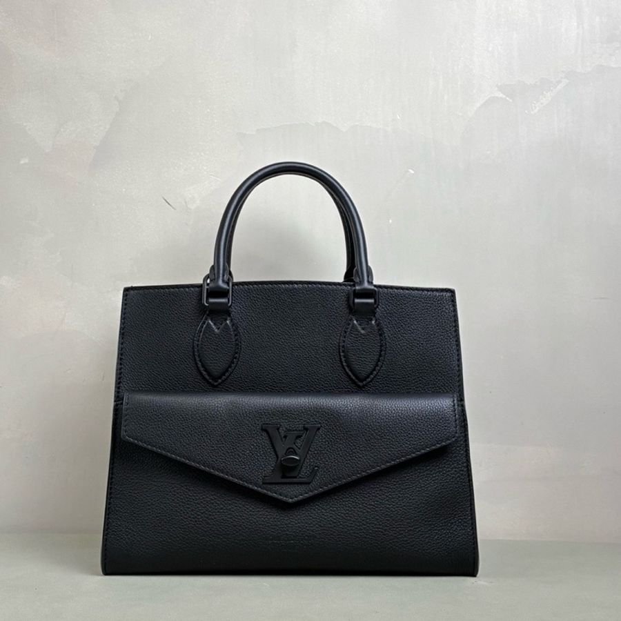 LV Lockme路易威登黑色全皮Tote 98新 so black高級感十足 可拎可背-1