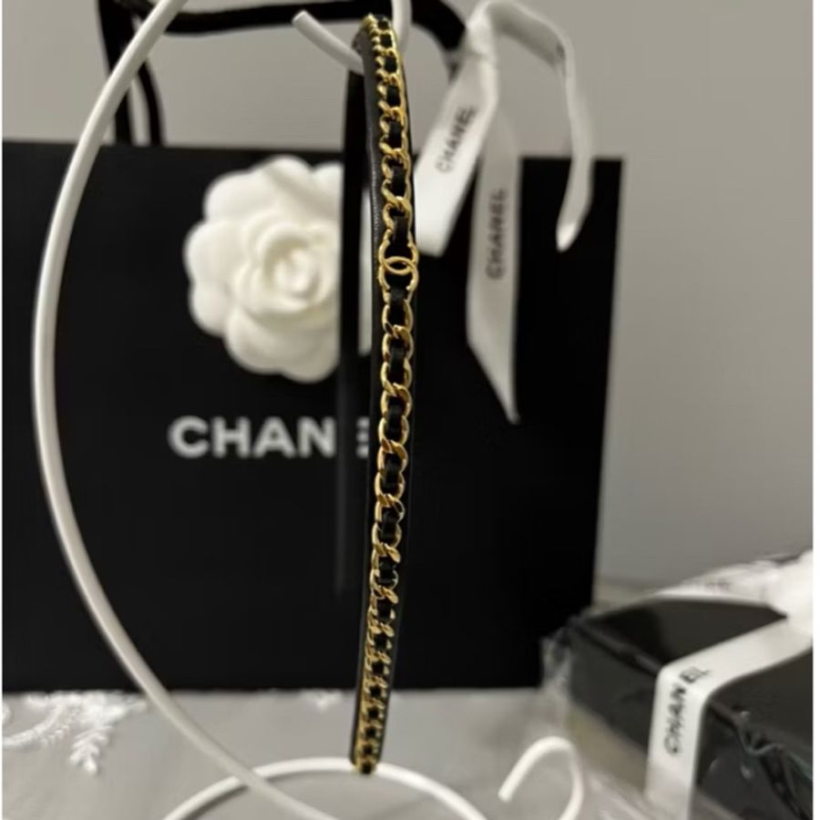 CHANEL 香奈兒《全新》26P 經典細款皮穿鏈髮箍 黑金|台北專櫃|山茶花全配-21