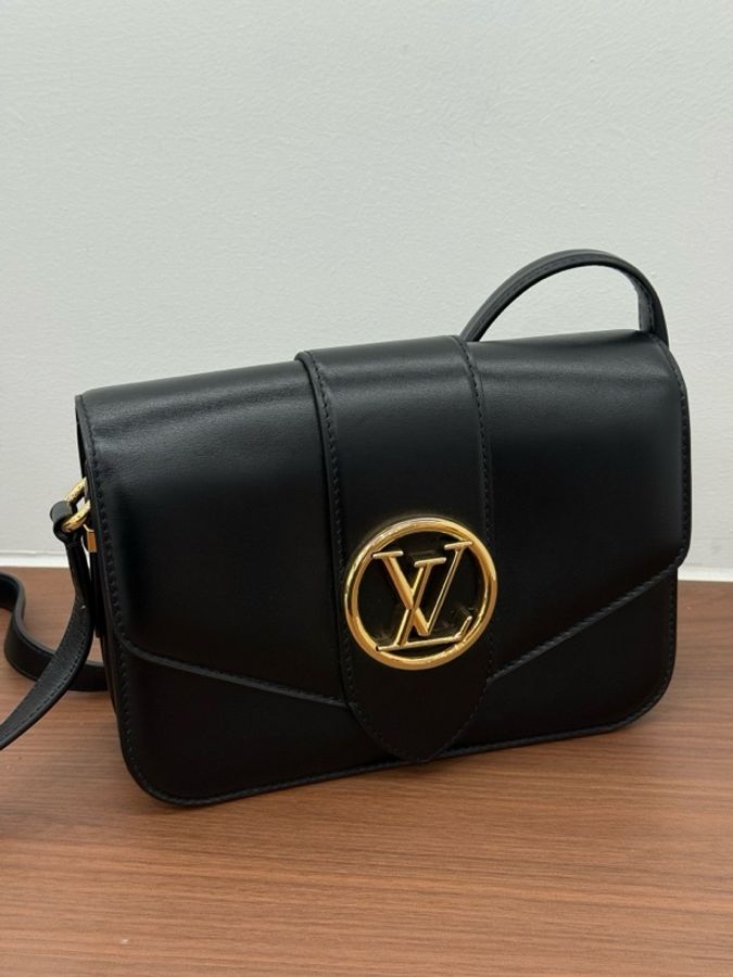 閒置Louis Vuitton 路易威登 pont9郵差斜挎包 黑金 尺寸23x15.5cm 有購證-5