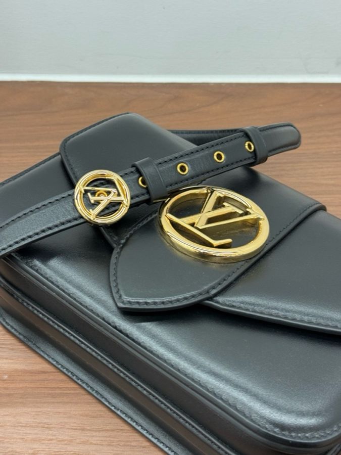 閒置Louis Vuitton 路易威登 pont9郵差斜挎包 黑金 尺寸23x15.5cm 有購證-7