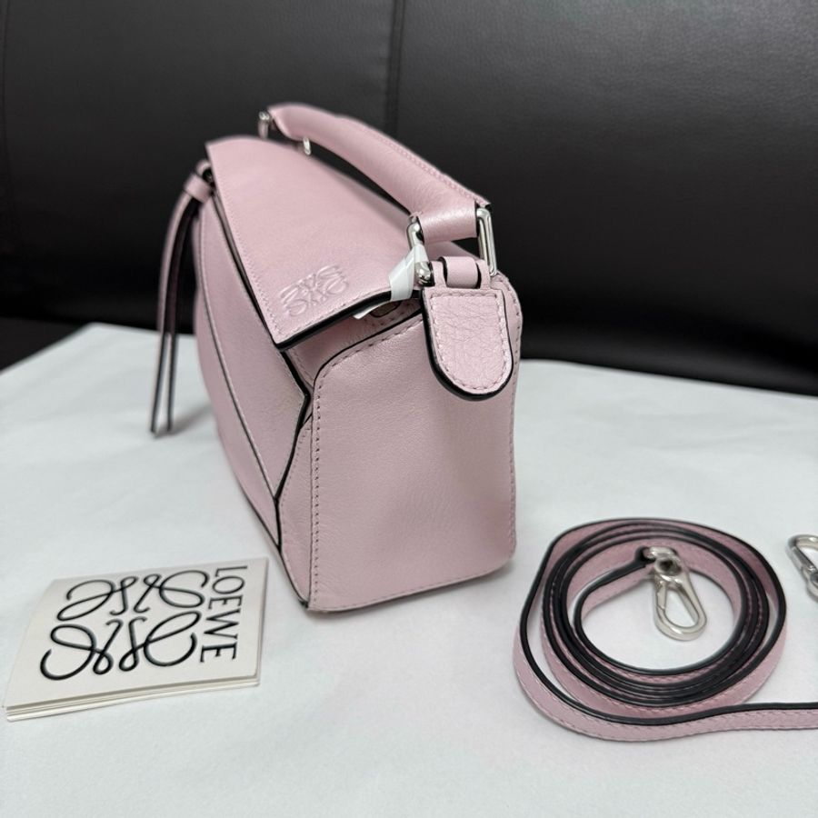 LOEWE羅意威 冰粉色牛皮 Puzzle迷你mini幾何包手提包單肩包斜挎包-3
