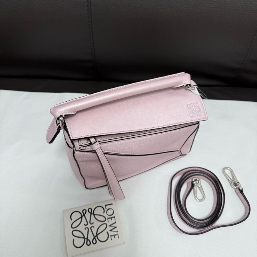 LOEWE羅意威 冰粉色牛皮 Puzzle迷你mini幾何包手提包單肩包斜挎包-5