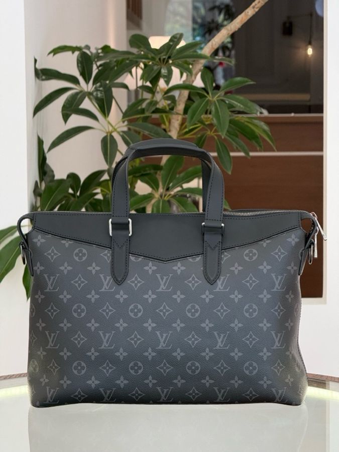 Louis Vuitton 路易威登 Explorer黑花男士公文包芯片款 黑花配色銀色五金 尺寸39×28×11-2