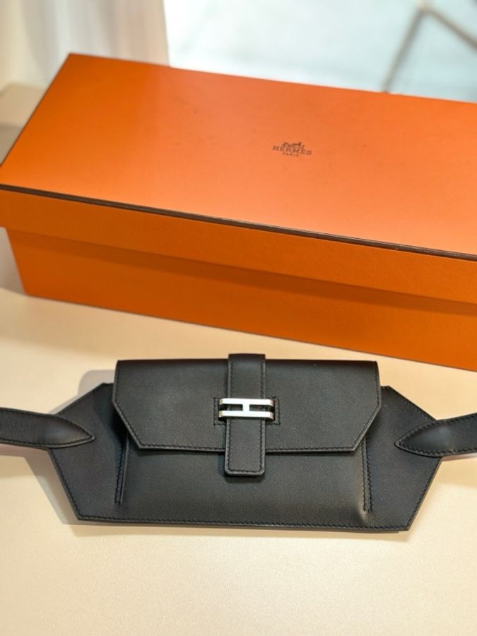 999新 Hermes愛馬仕 s碼 Elan Pocket 黑色腰包 B刻-1
