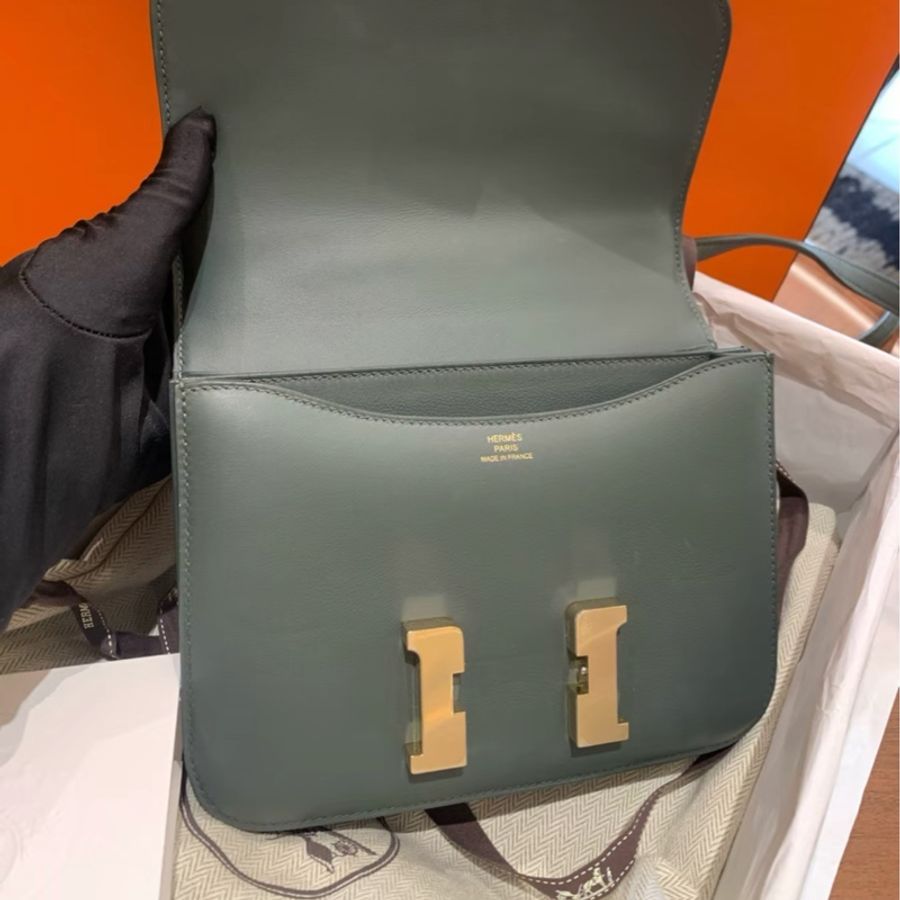 有票✨ 99新 HERMES Mini Constance 19 淡金扣 swift皮 Q0沼澤綠 K刻 五金扣膜在 帶鏡子-4