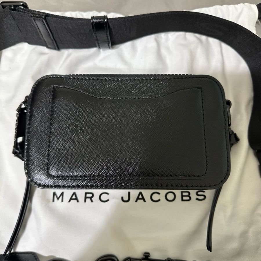 MARC JACOBS 黑色相機包-2