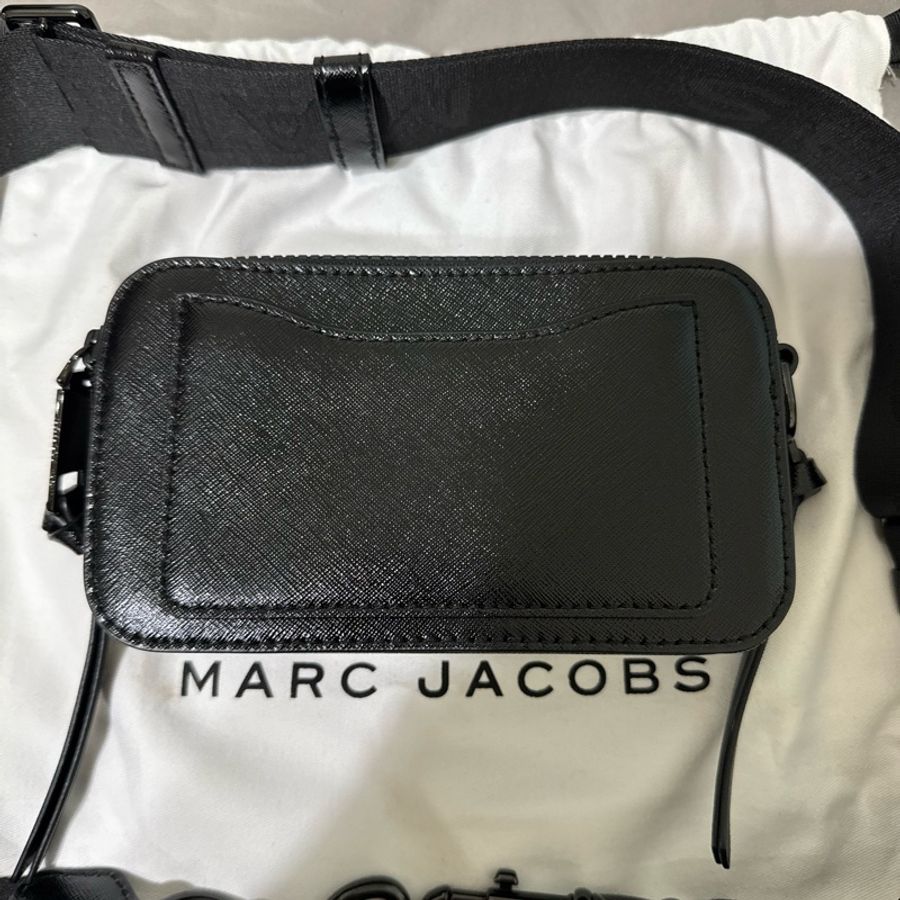MARC JACOBS 黑色相機包-6
