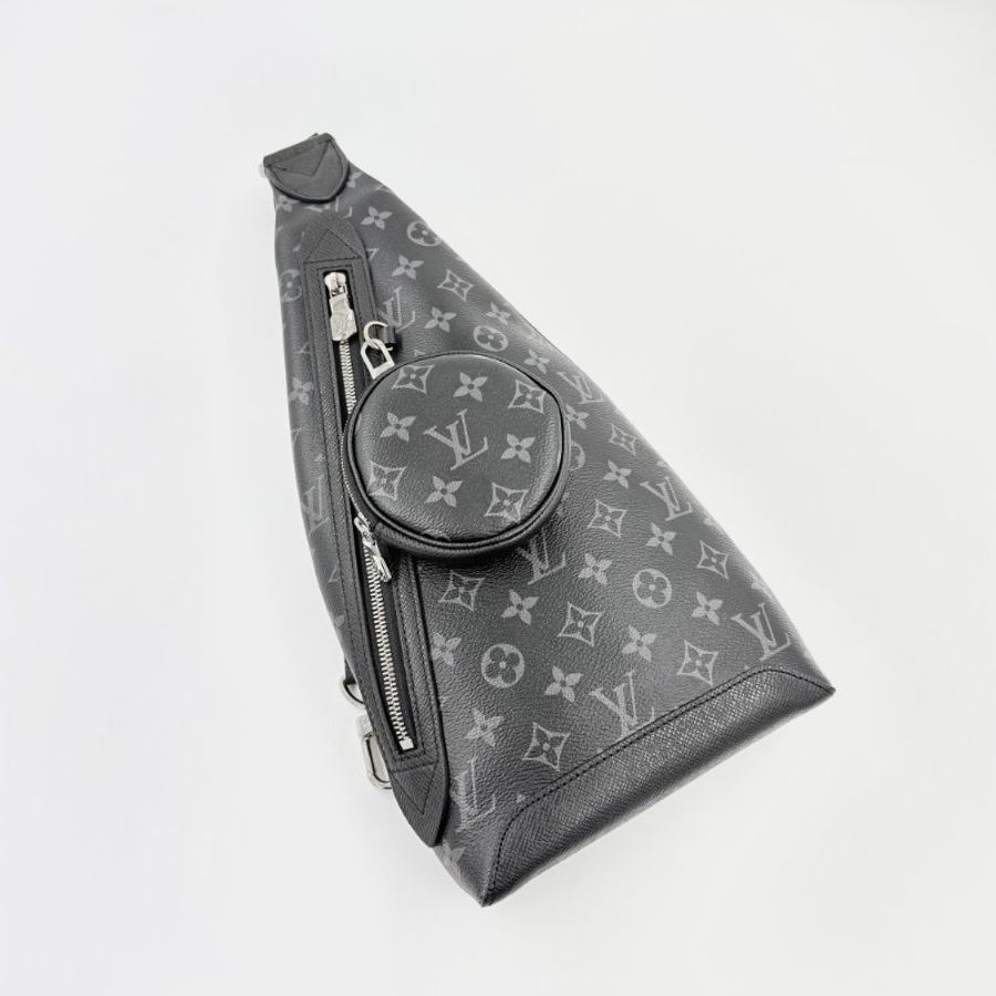 Louis Vuitton -黑灰原花銀釦Duo胸口包m30936-3