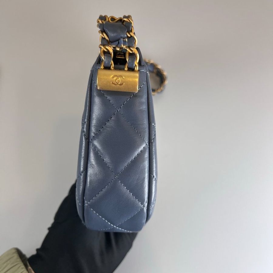 CHANEL 霧霾藍19 HOBO腋下包 AP3647/晶片款-2