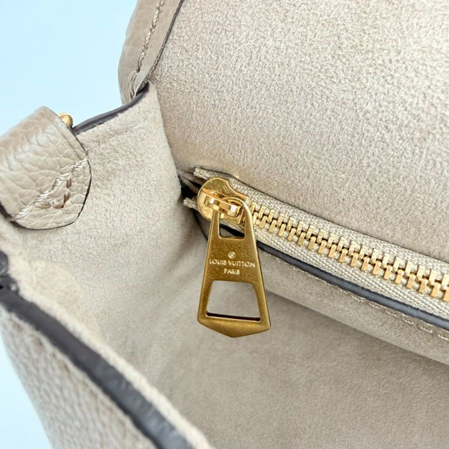 Louis Vuitton - 斑鳩灰牛皮壓紋Diane金釦手提肩背包-20