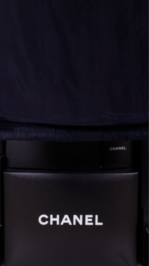 Chanel深蓝色白线滚边半裙-10