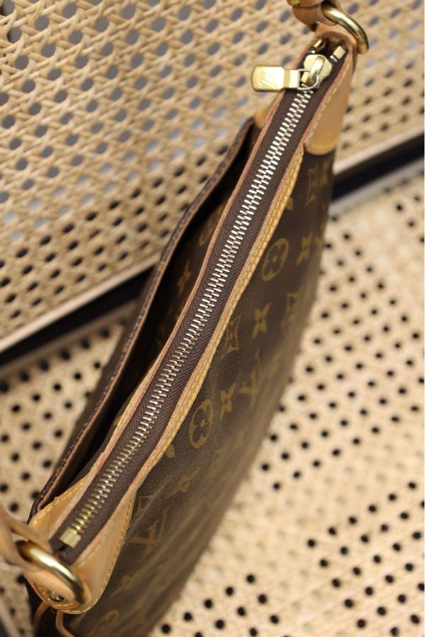 LV Odeon 老花扇贝斜挎包单肩包-4