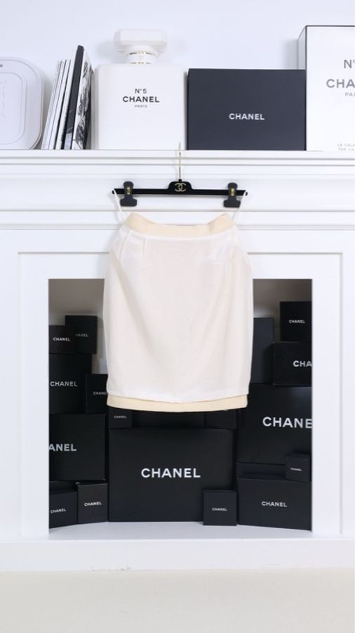 Chanel 91年米白色漆皮滚边半裙-6