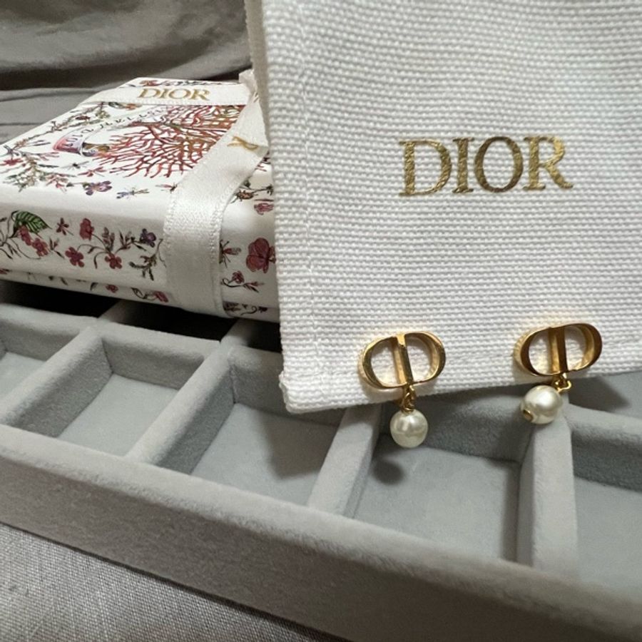 Dior 夾式珍珠耳環-10