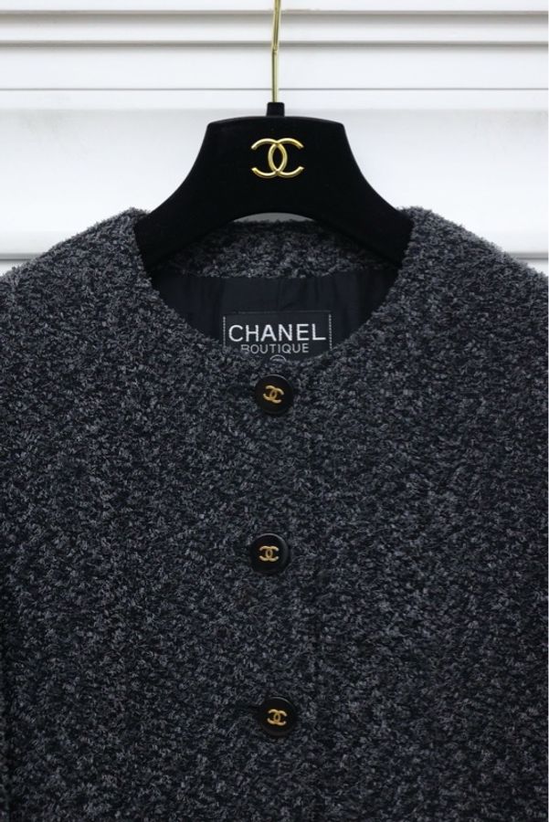 Chanel 1994年秀款灰花呢开衩设计圆领外套-16